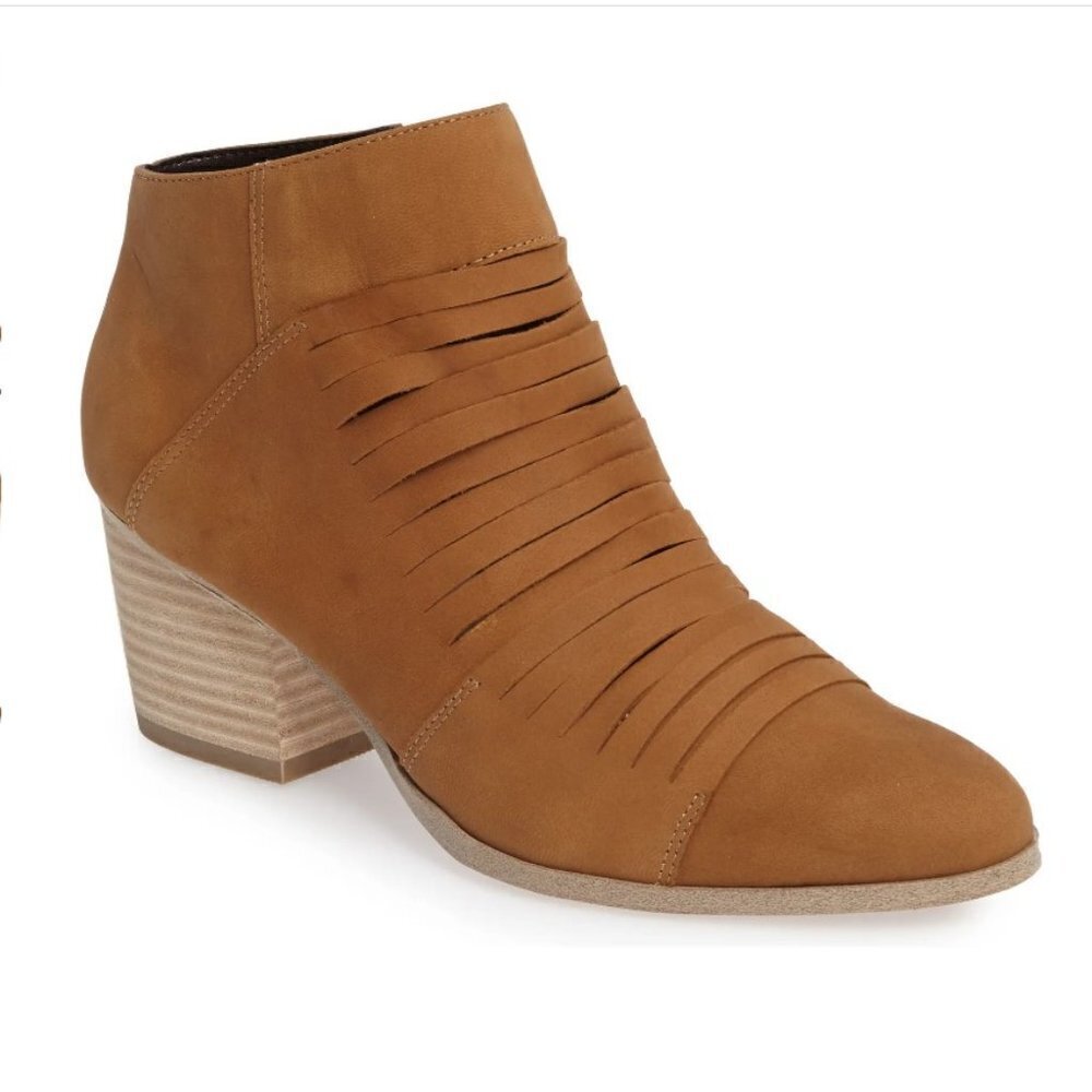 SOLE SOCIETY Sparrow cutout Bootie Camel 8.5